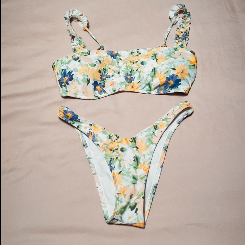 Abercrombie floral swimsuit bikini